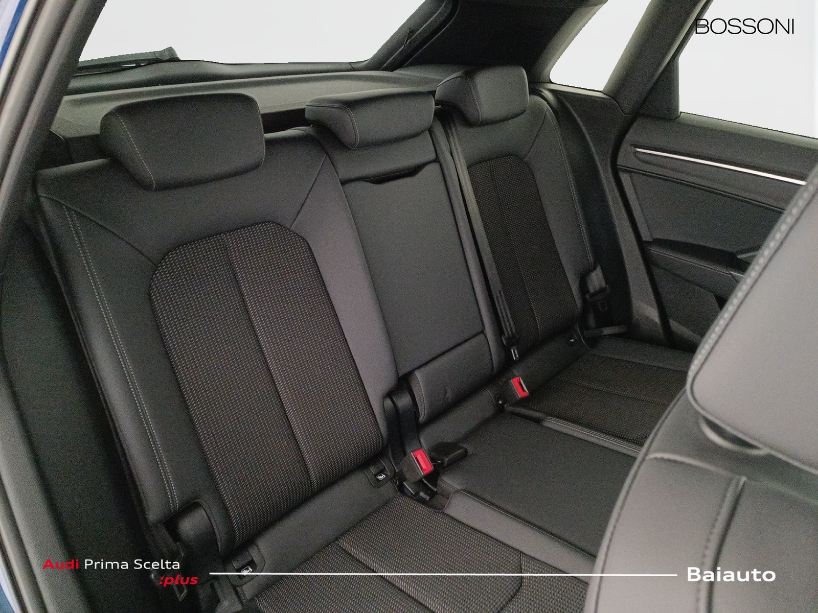 23 - Audi Q3 35 2.0 tdi s line edition s tronic