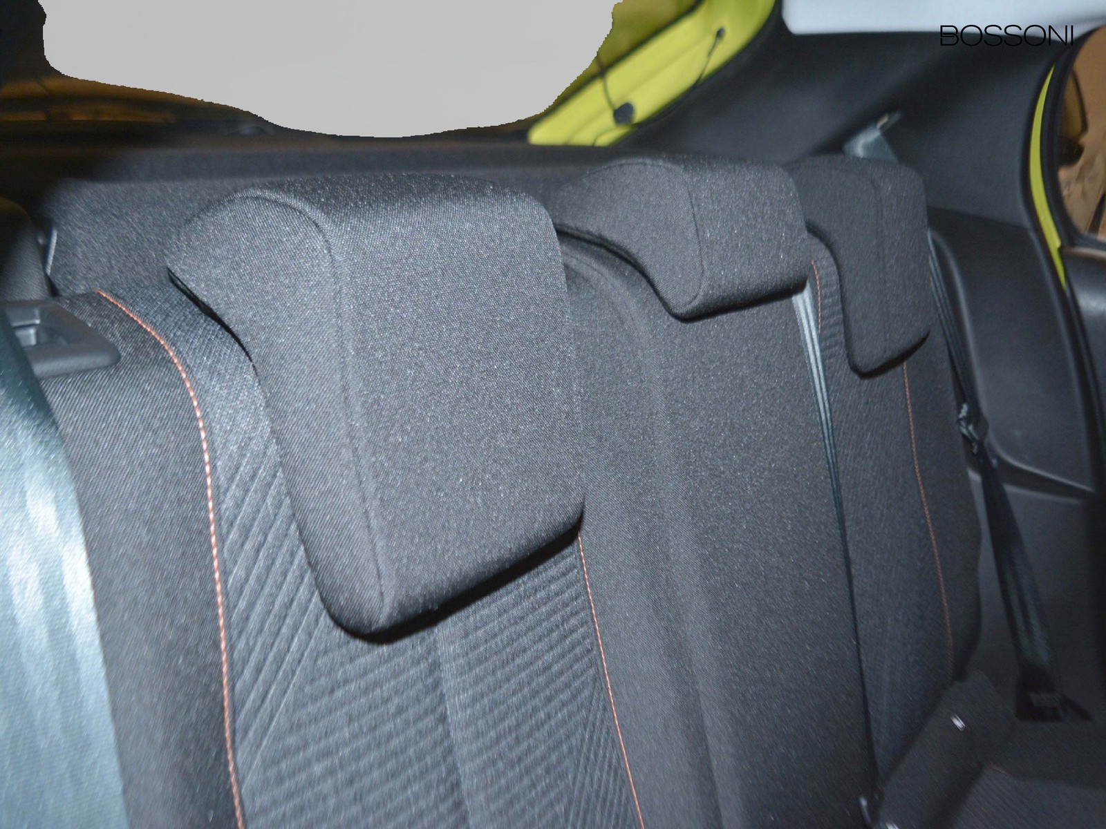 6 - Peugeot 208 1.2 hybrid 48v 110cv style e-dcs6