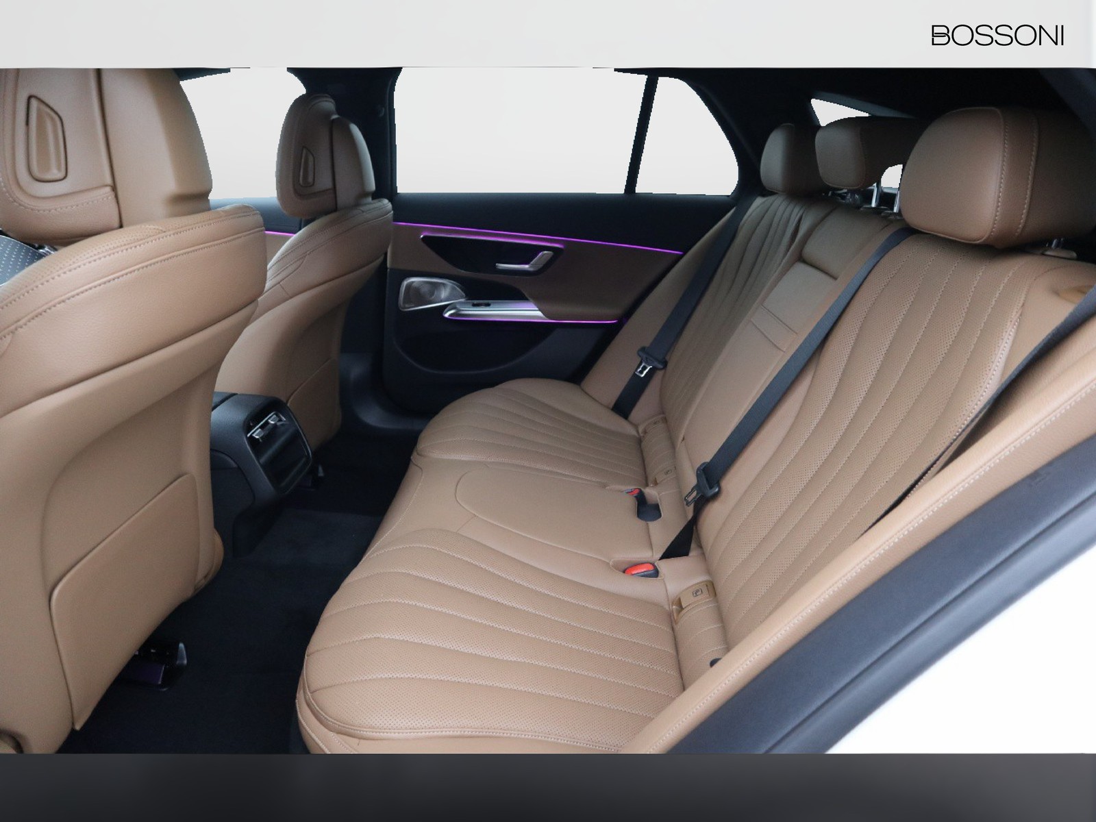 8 - Mercedes Classe E station wagon all-terrain 220 d premium 4matic 9g-tronic