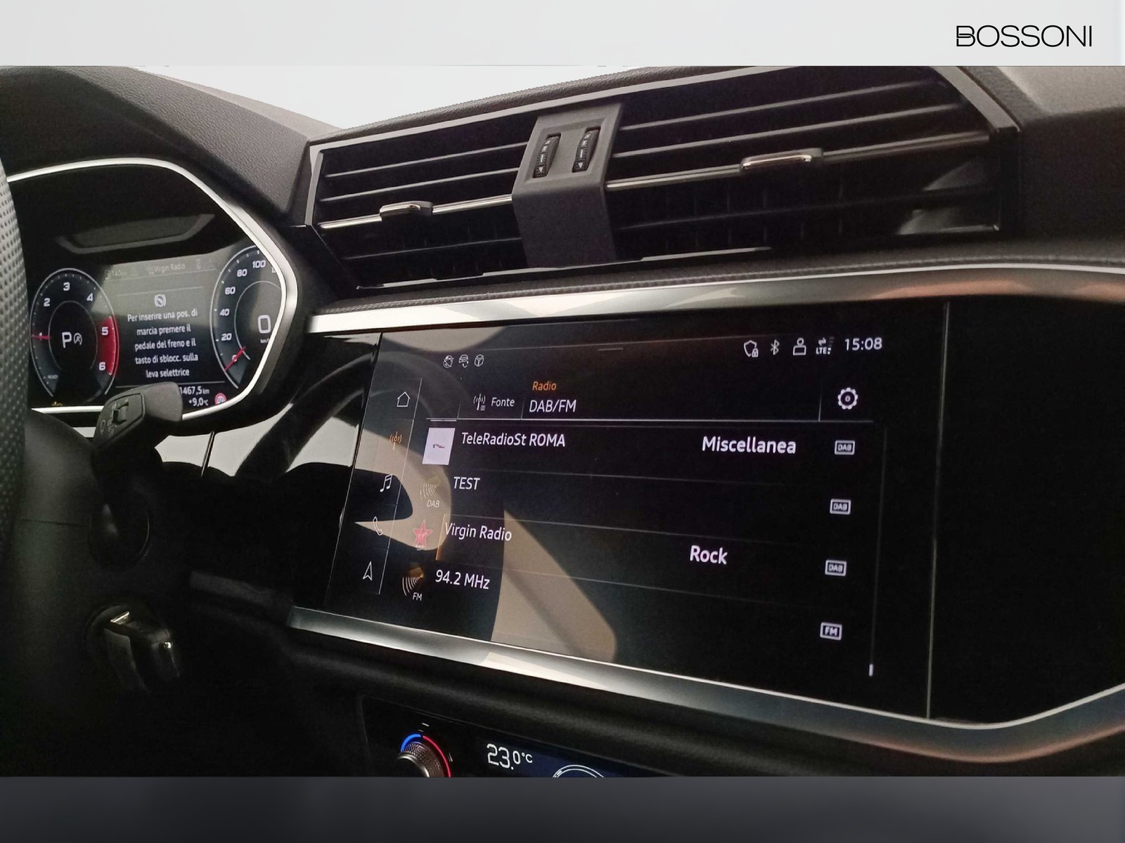 21 - Audi Q3 35 2.0 tdi s line edition s tronic