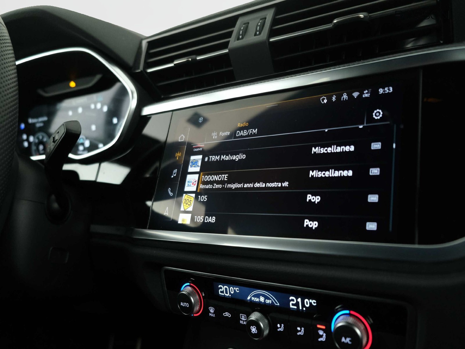 22 - Audi Q3 sportback 35 2.0 tdi s line edition s tronic