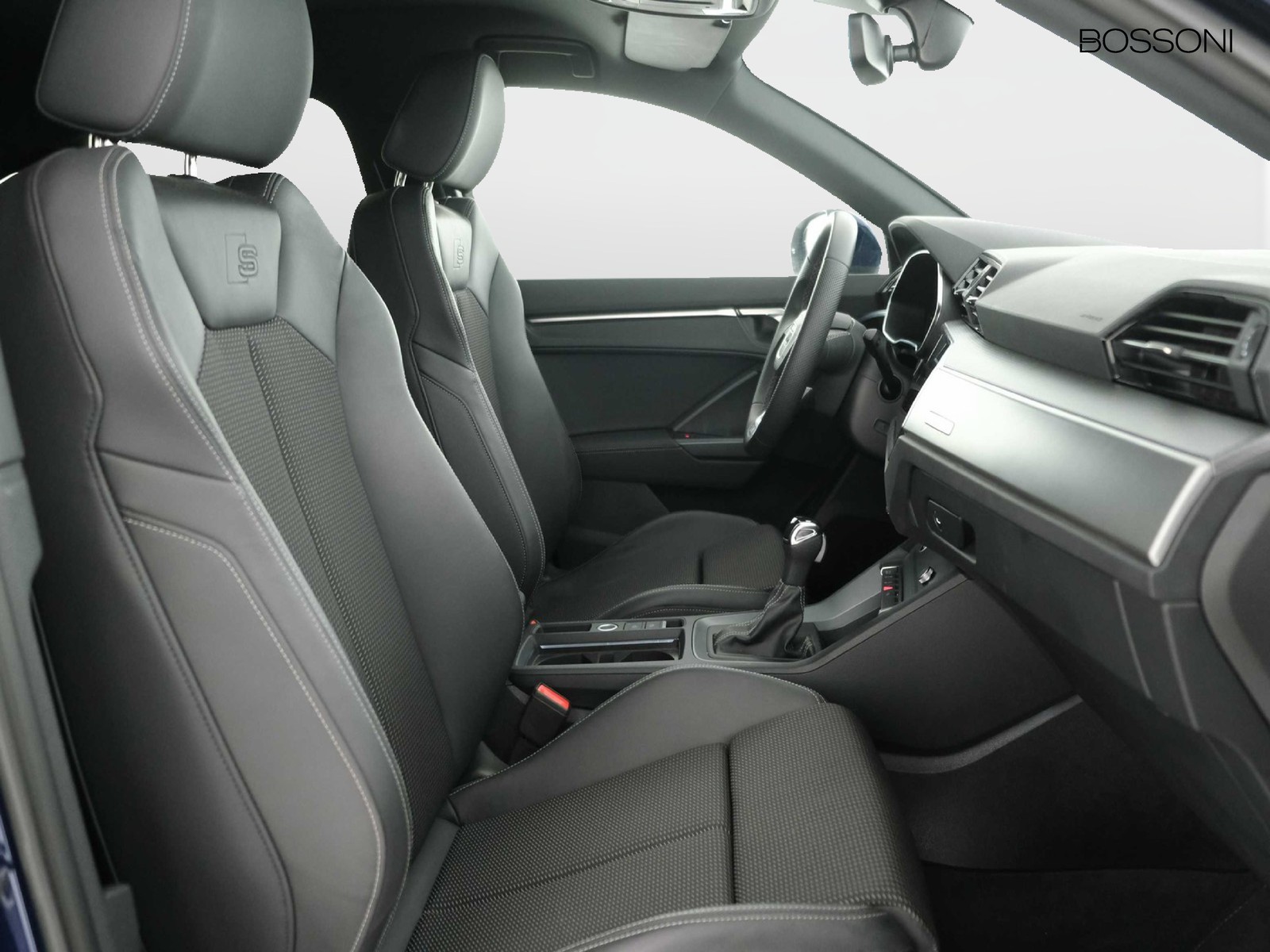 32 - Audi Q3 sportback 35 2.0 tdi s line edition s tronic