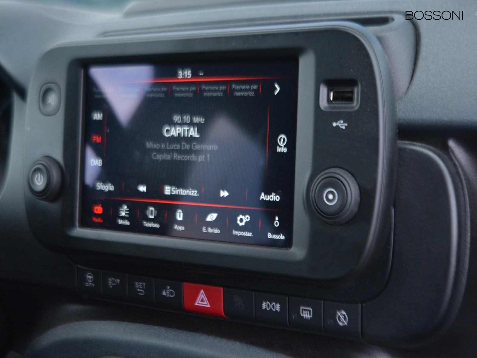 10 - Fiat Panda cross 1.0 firefly hybrid 70cv s&s 5p.ti