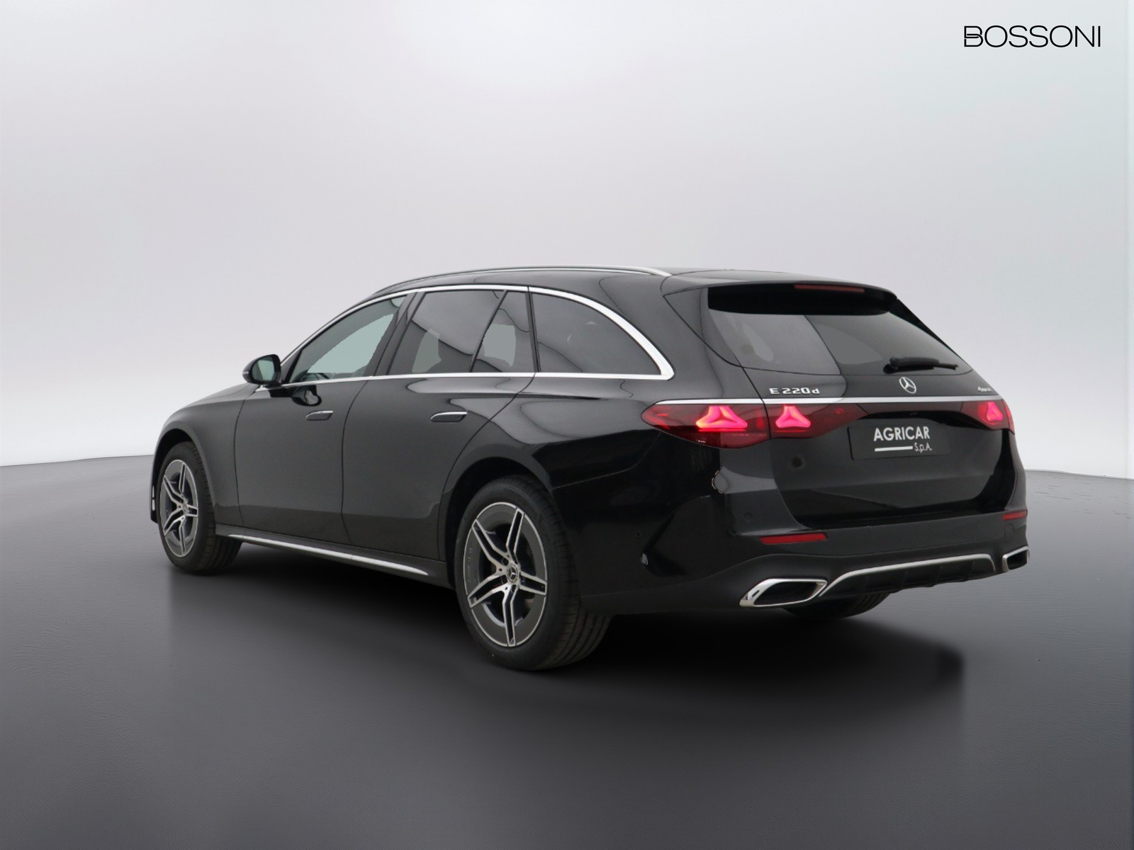 5 - Mercedes Classe E station wagon 220 d amg line advanced 4matic 9g-tronic