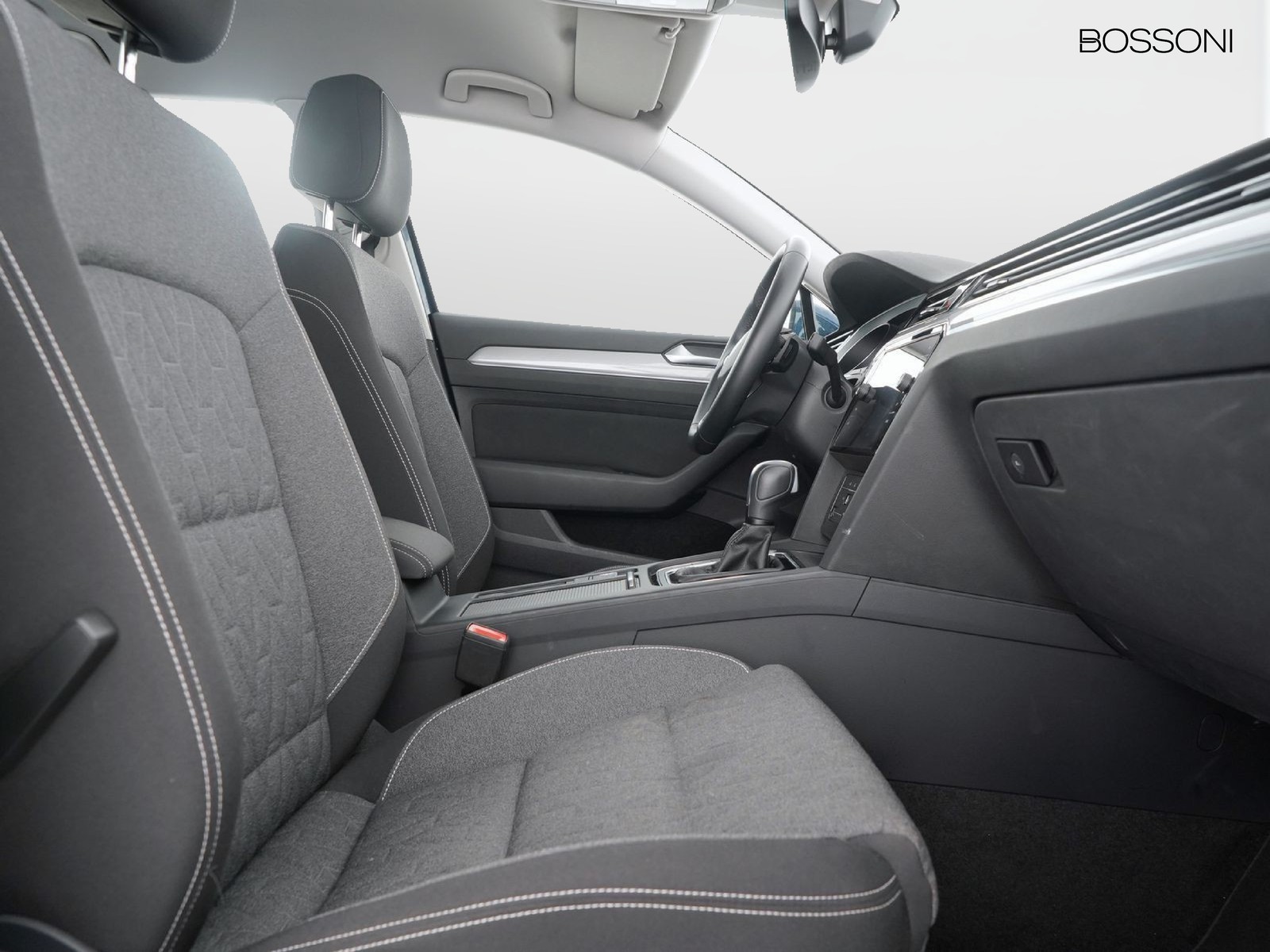 8 - Volkswagen Passat variant 2.0 tdi scr evo 150cv business dsg