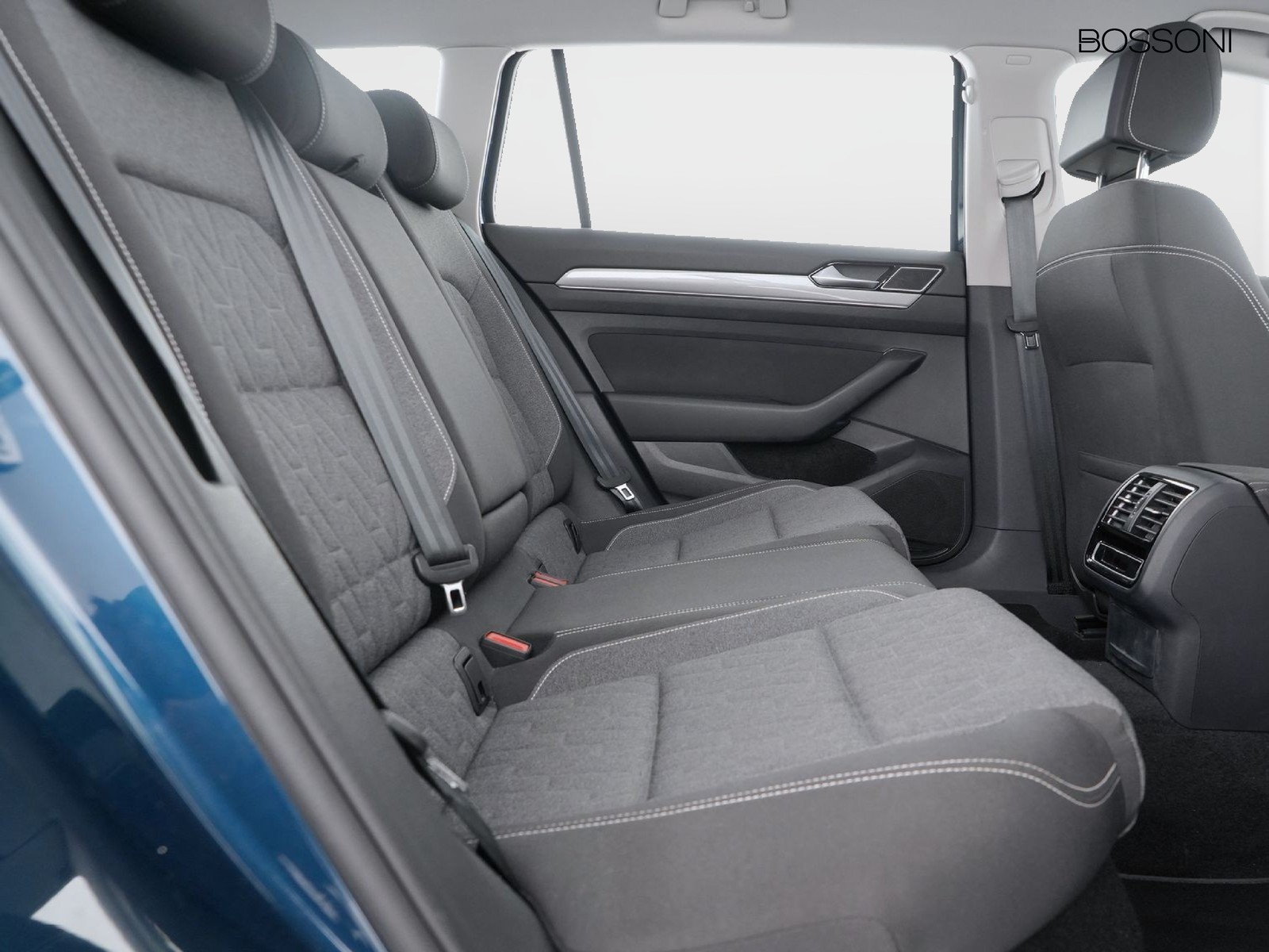 9 - Volkswagen Passat variant 2.0 tdi scr evo 150cv business dsg