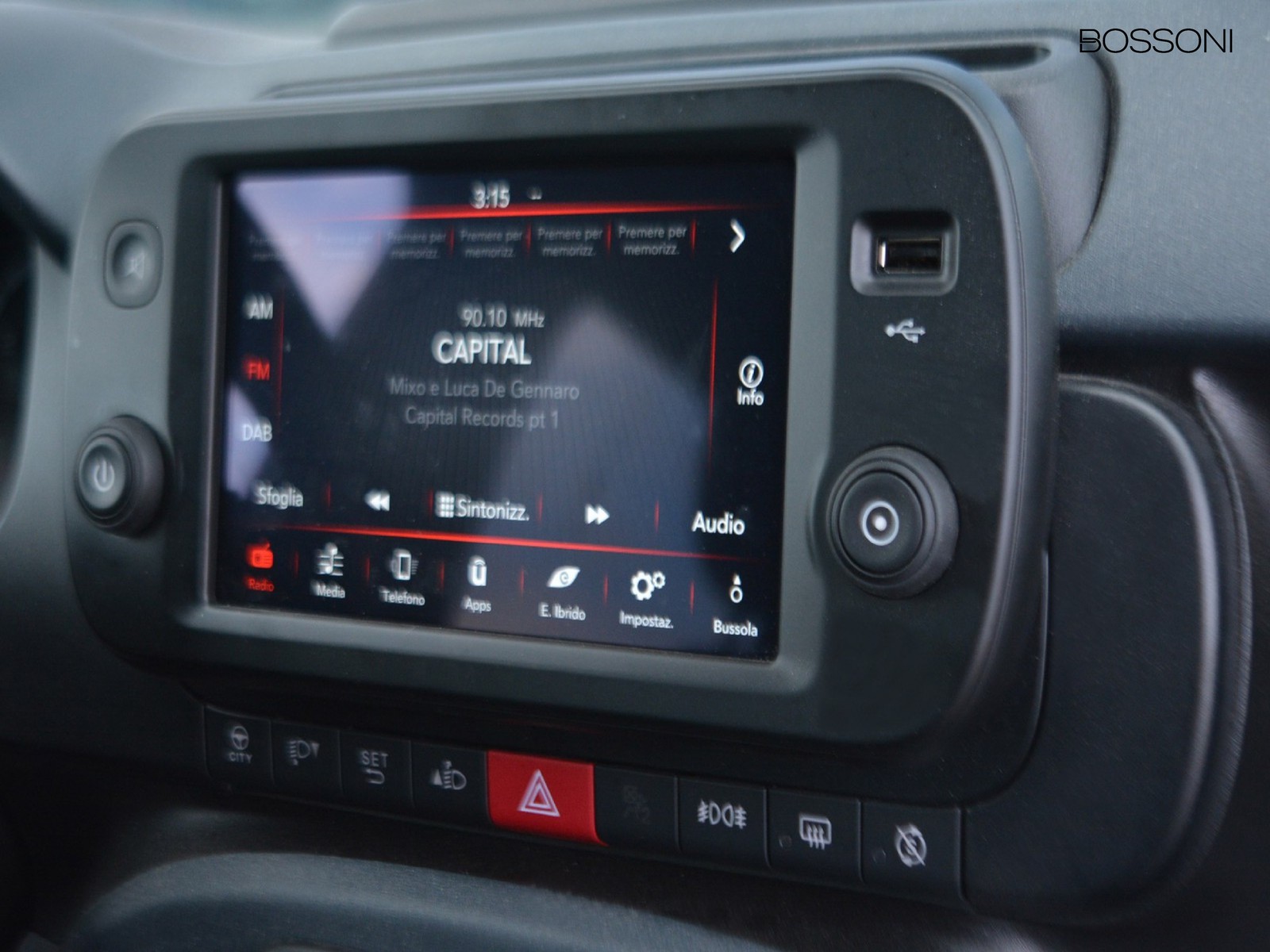 10 - Fiat Panda cross 1.0 firefly hybrid 70cv s&s 5p.ti