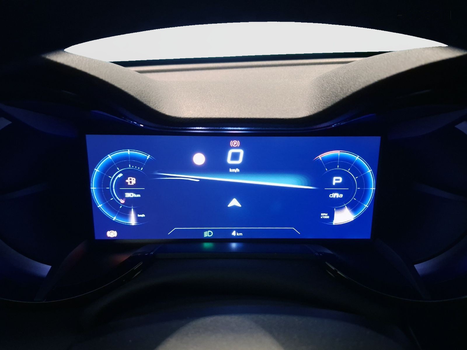 10 - Alfa Romeo Junior 1.2 hybrid 145cv ibrida edct6