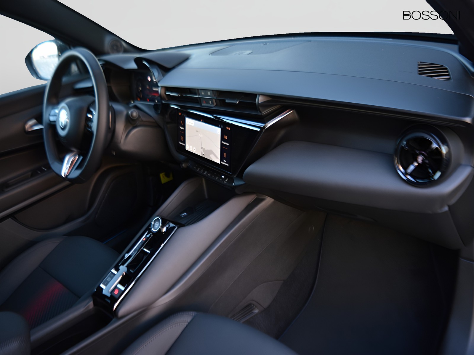 8 - Alfa Romeo Junior 1.2 hybrid 145cv ibrida q4 edct6