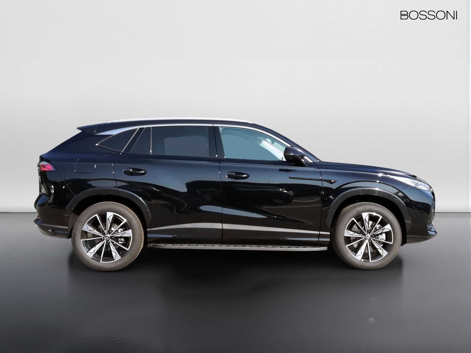 4 - Mg HS 1.5 phev luxury auto