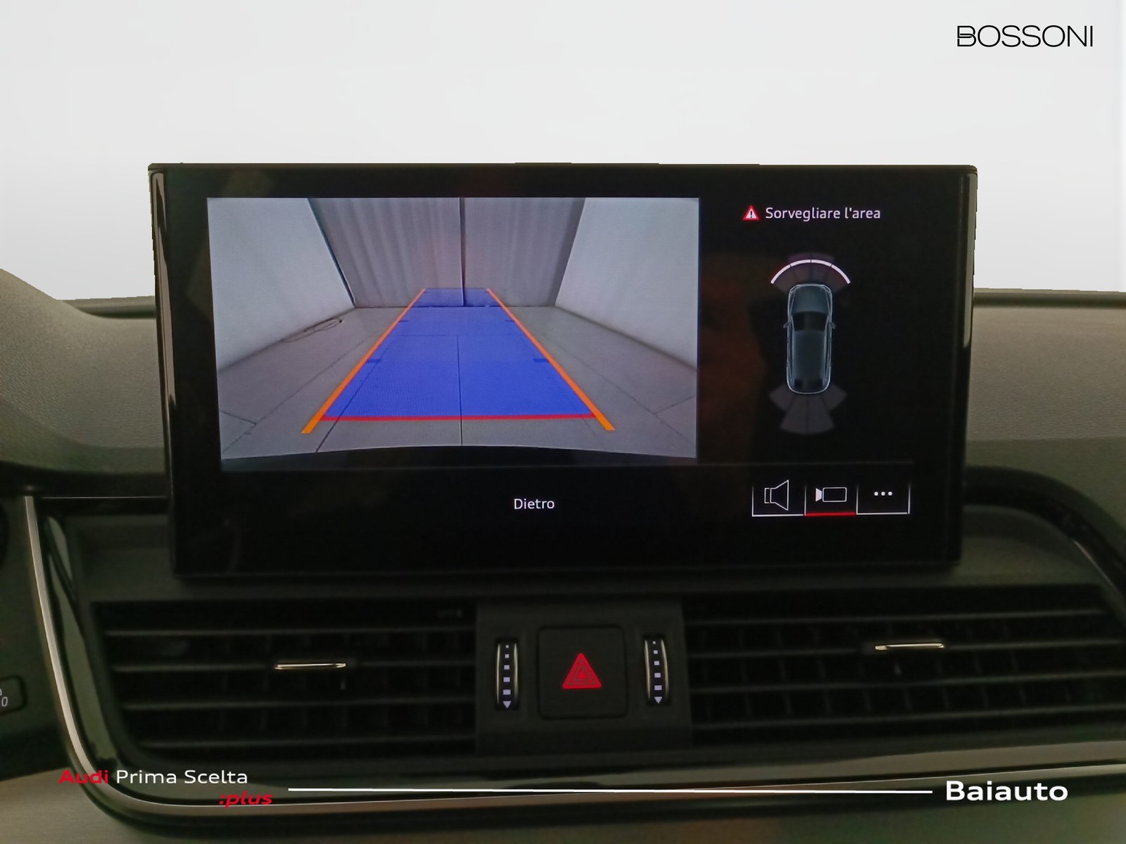 32 - Audi Q5 sportback 40 2.0 tdi mhev 12v s line quattro s tronic