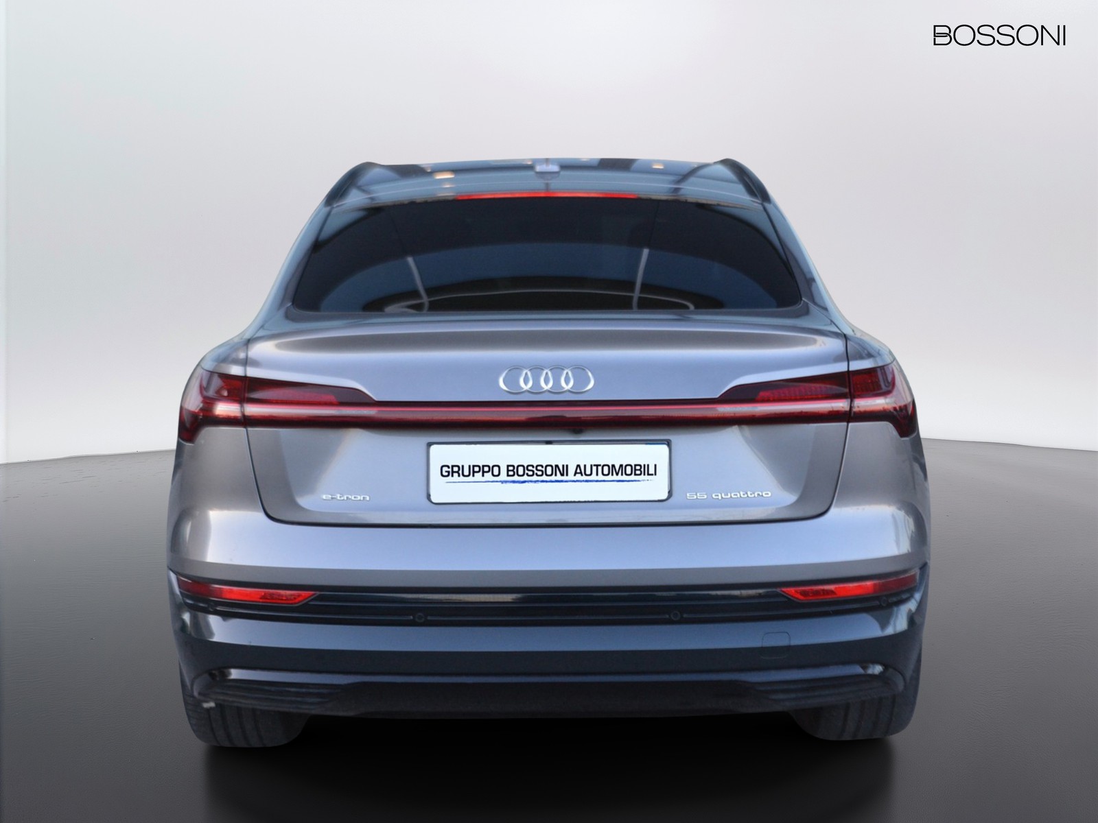 4 - Audi e-tron sportback 55 business fast quattro cvt