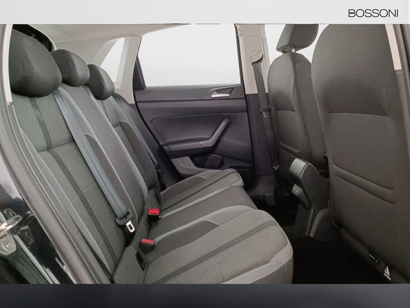 9 - Volkswagen Polo 1.0 tsi 110cv style dsg