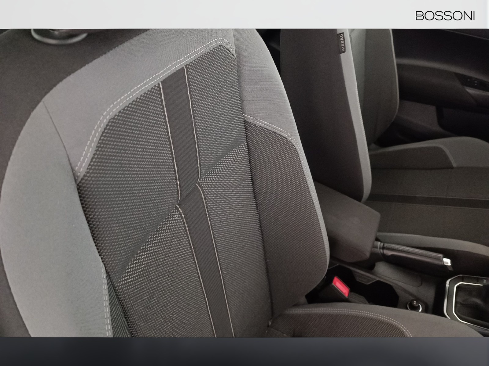 29 - Volkswagen Polo 1.0 tsi 110cv style dsg