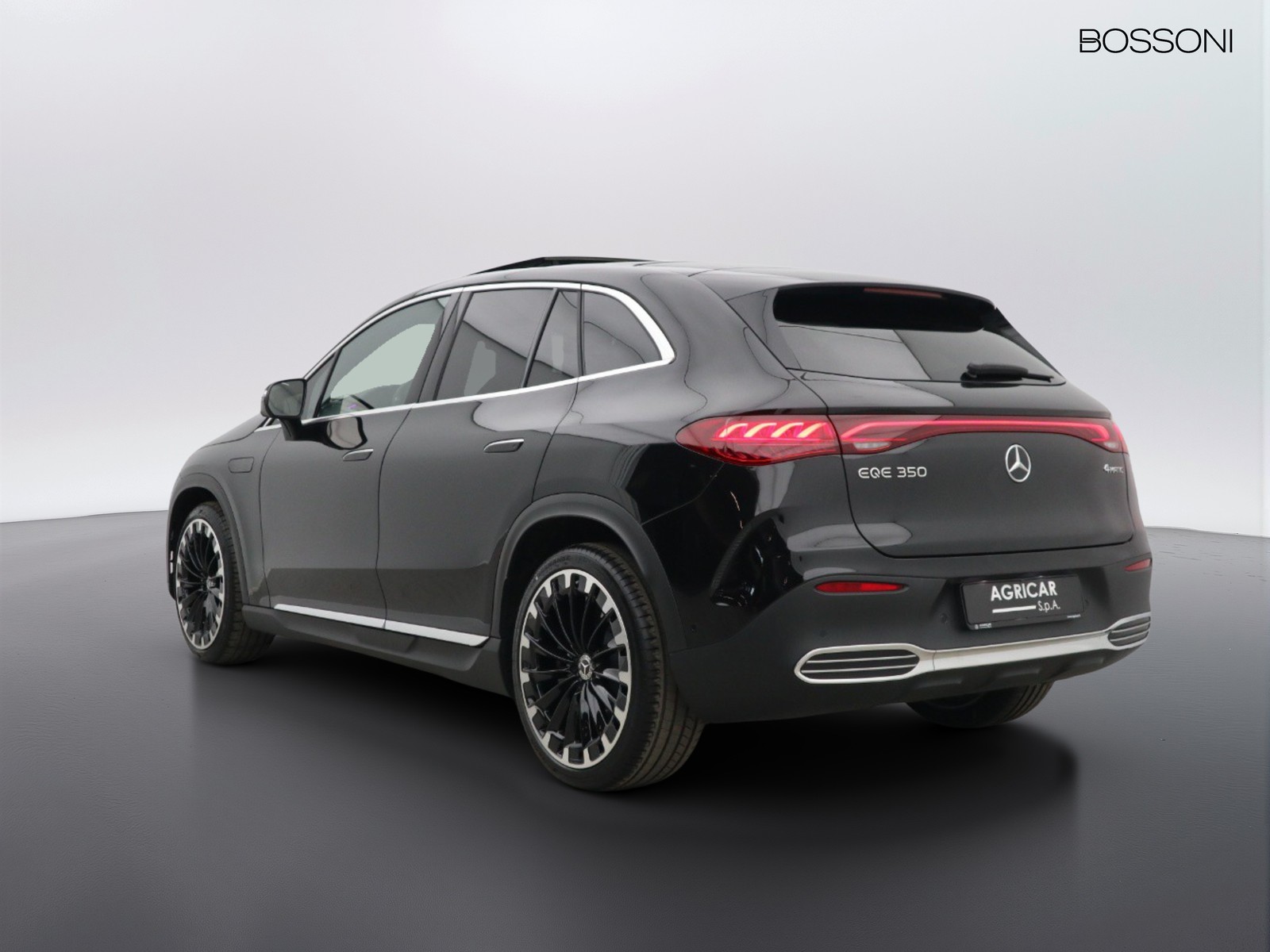 5 - Mercedes EQE suv 350 amg line premium plus 4matic