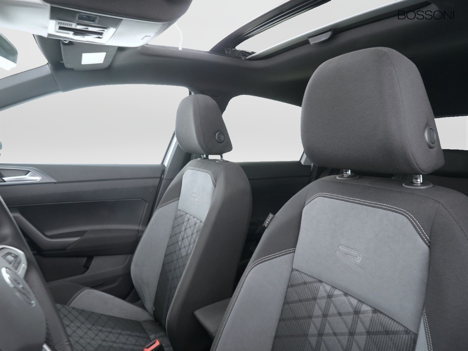 21 - Volkswagen Taigo 1.0 tsi 115cv r-line