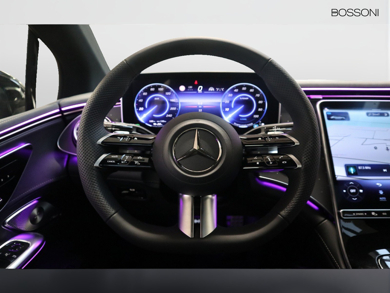 17 - Mercedes EQE 350 premium plus 4matic