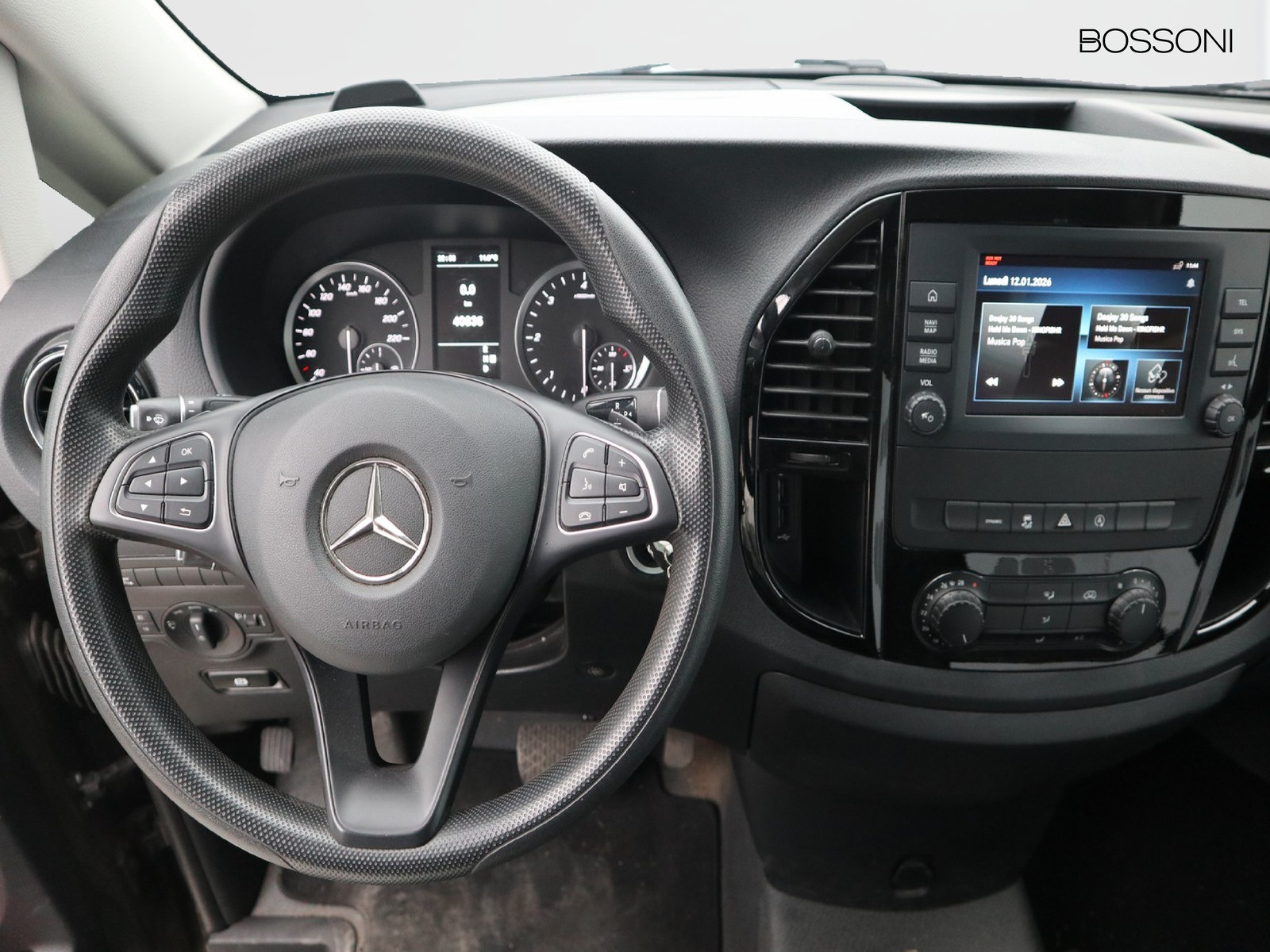 11 - Mercedes Vans Vito 119 cdi extralong mixto auto my20