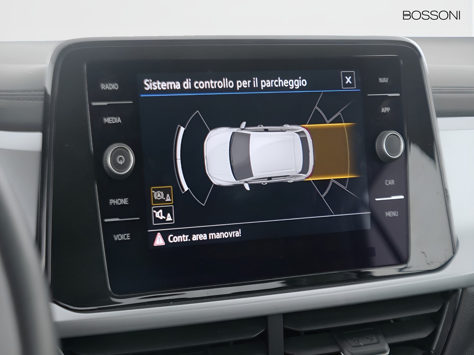 29 - Volkswagen T-Roc 2.0 tdi scr 150cv life dsg