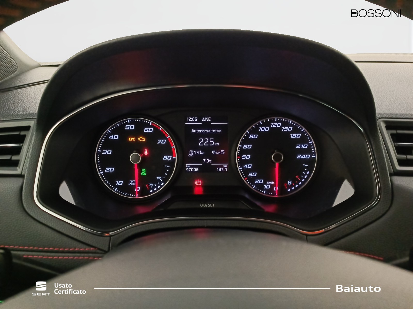 9 - Seat Arona 1.0 tgi 90cv fr