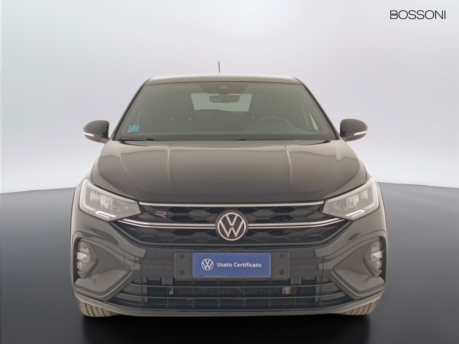 2 - Volkswagen Taigo 1.0 tsi 115cv r-line