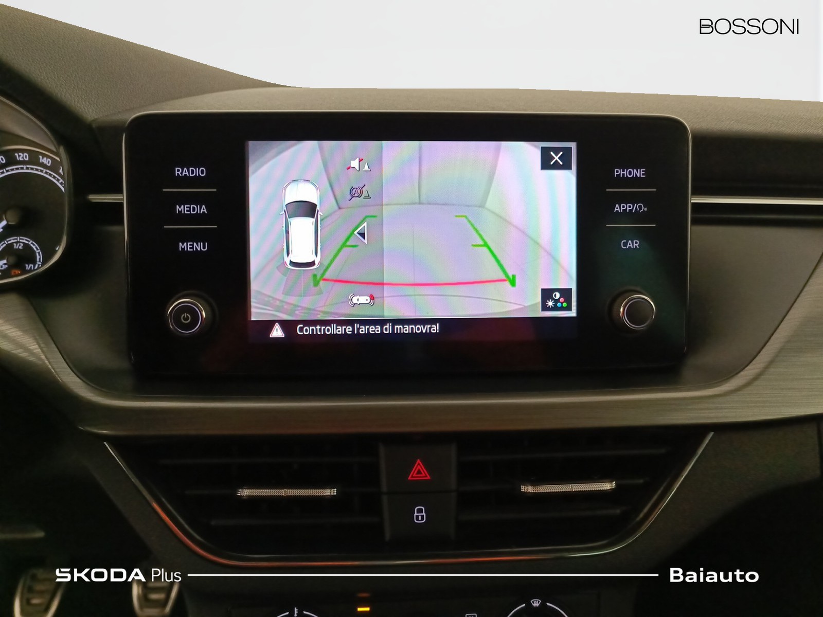 27 - Skoda Kamiq 1.0 tsi 110cv scoutline