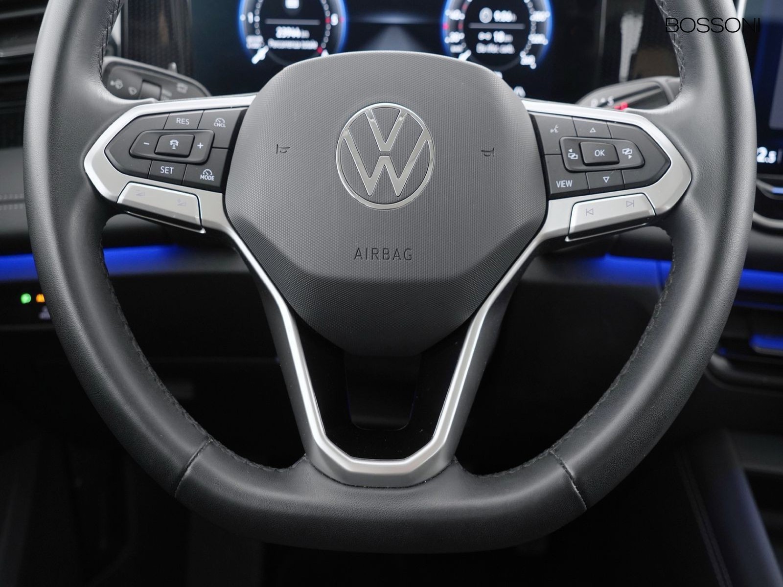 15 - Volkswagen Tiguan 2.0 tdi scr 150cv life dsg