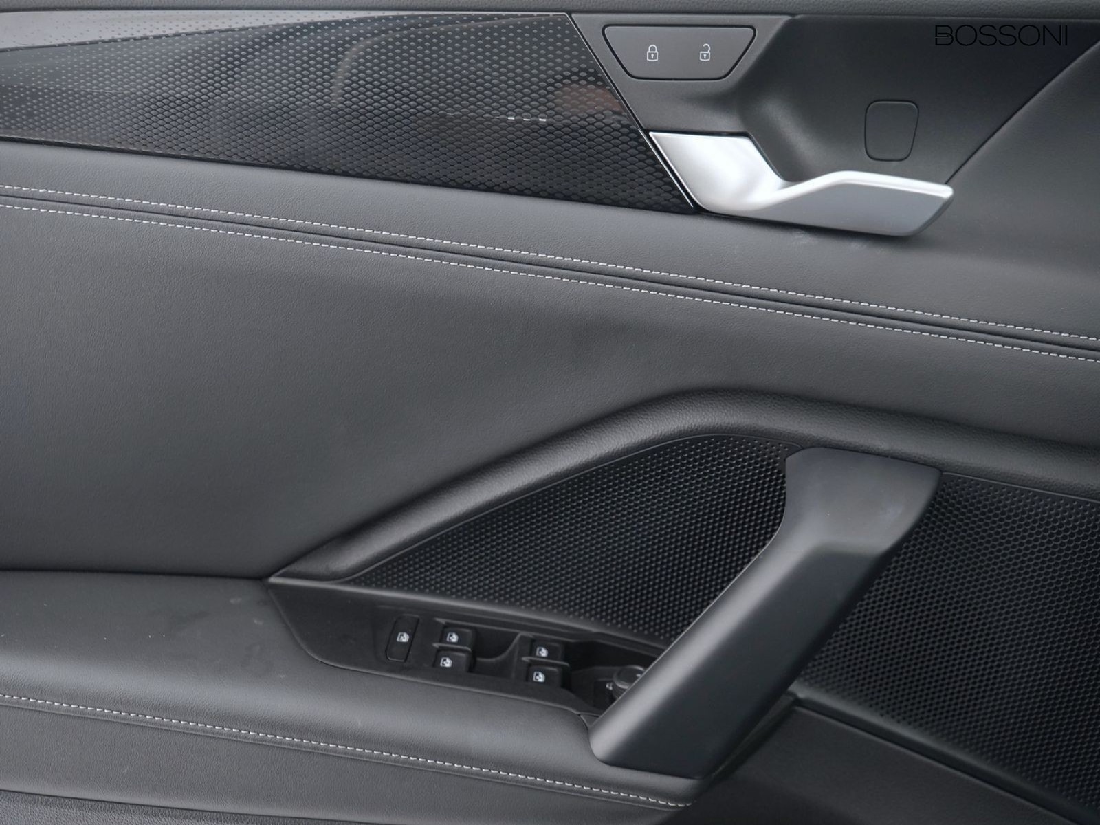 17 - Volkswagen Tiguan 2.0 tdi scr 150cv life dsg