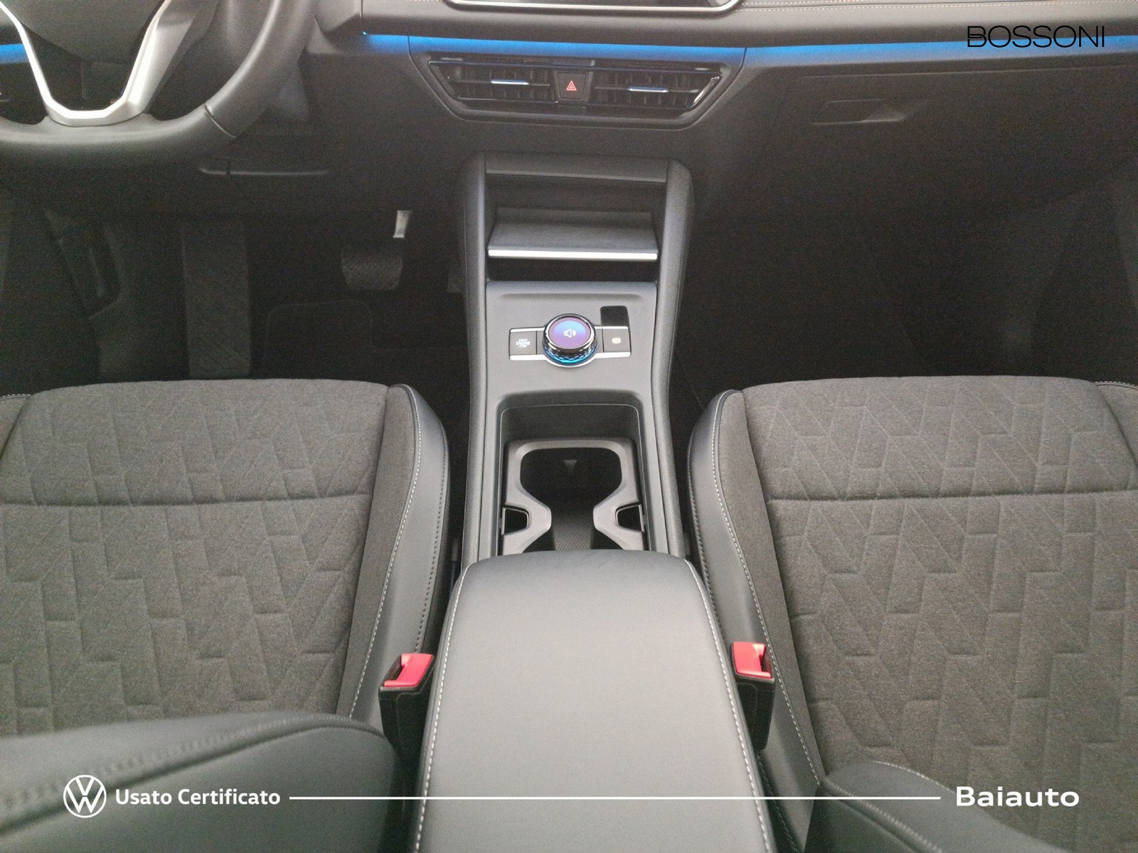 14 - Volkswagen Tiguan 2.0 tdi scr 150cv life dsg