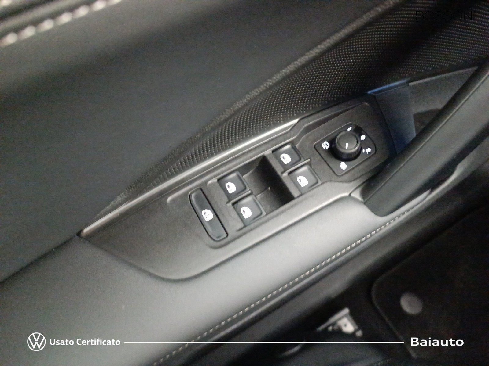 18 - Volkswagen Tiguan 2.0 tdi scr 150cv life dsg