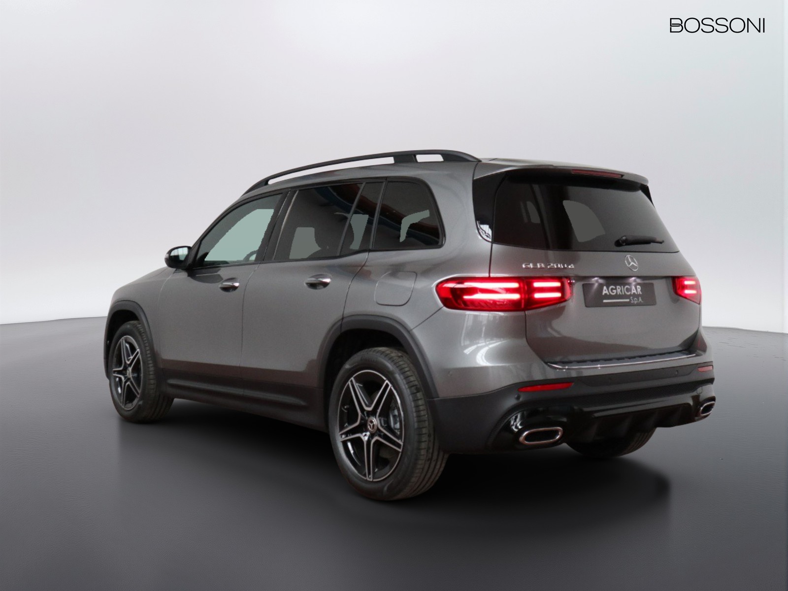 5 - Mercedes GLB 200 d amg line premium 8g-dct 7p.ti