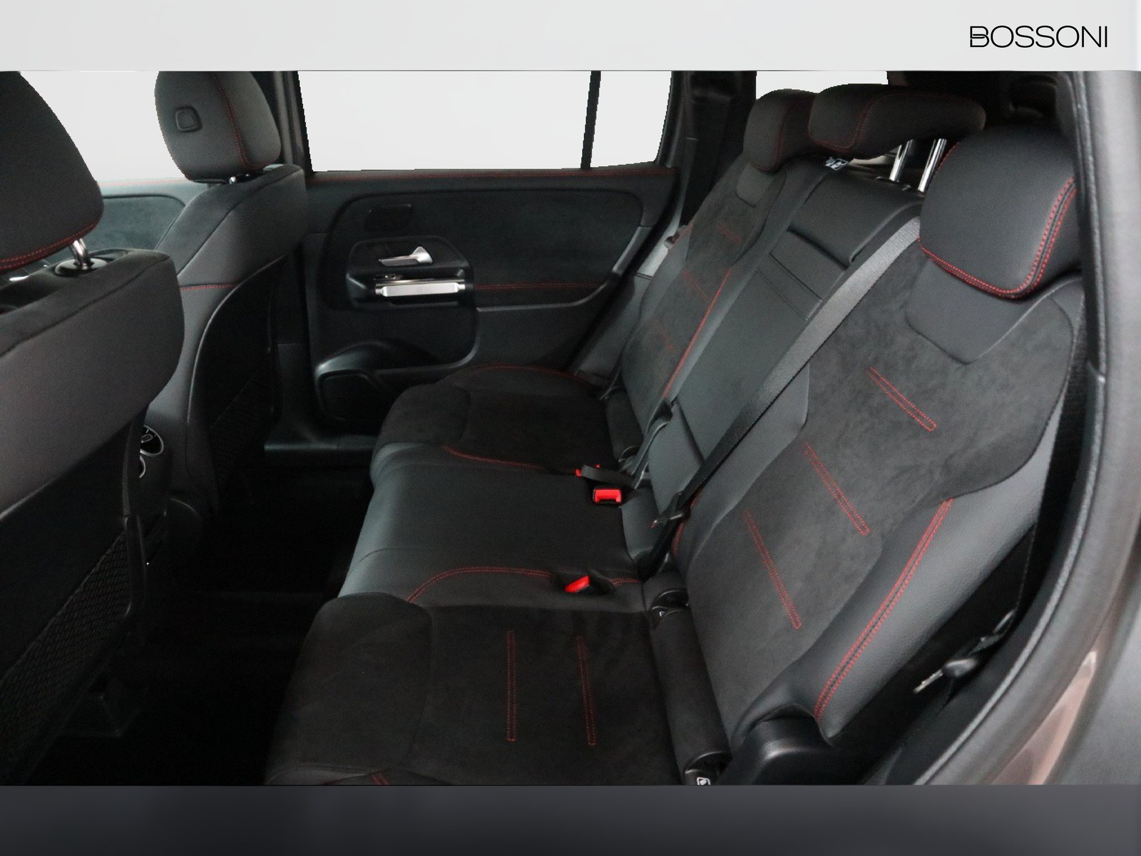 8 - Mercedes GLB 200 d amg line premium 8g-dct 7p.ti