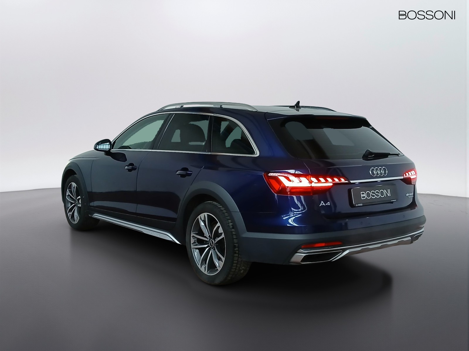 5 - Audi A4 allroad allroad 40 2.0 tdi mhev 204cv identity contrast quattro s tronic
