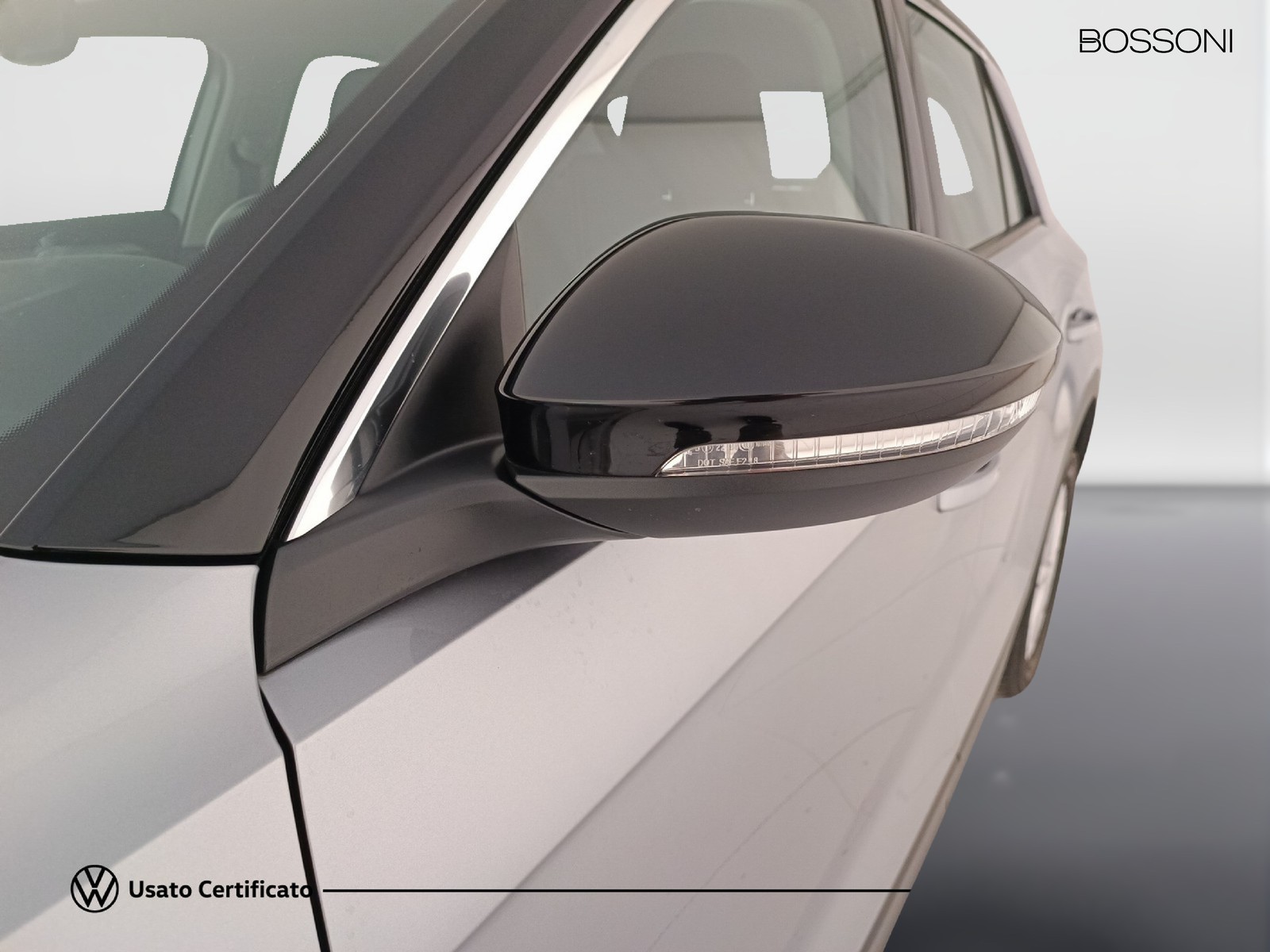 23 - Volkswagen T-Roc 2.0 tdi scr 150cv life dsg