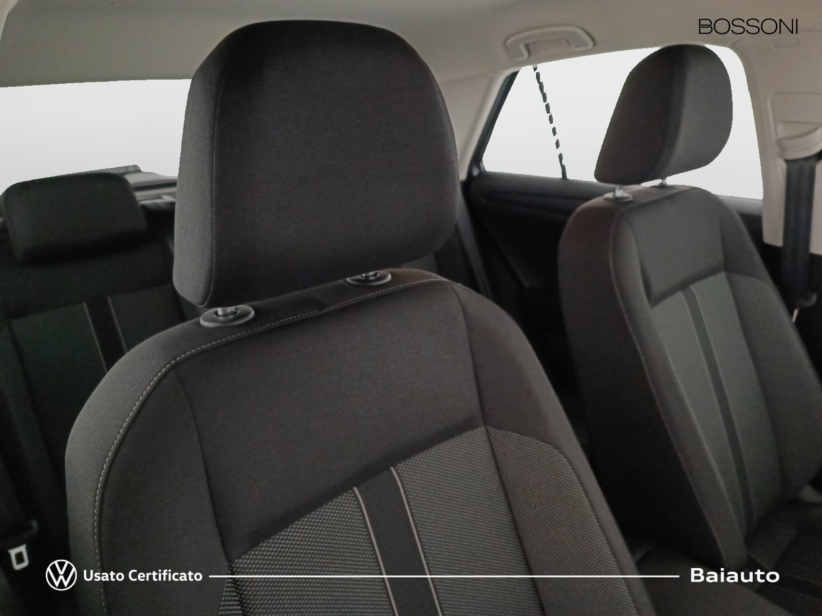 22 - Volkswagen T-Roc 2.0 tdi scr 115cv life