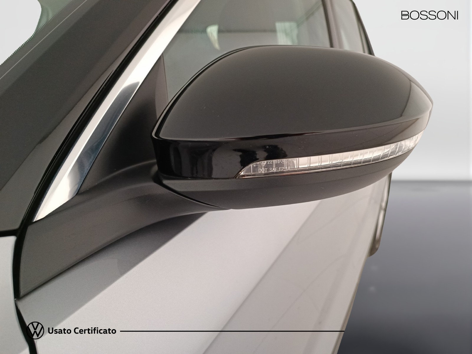 23 - Volkswagen T-Roc 2.0 tdi scr 115cv life