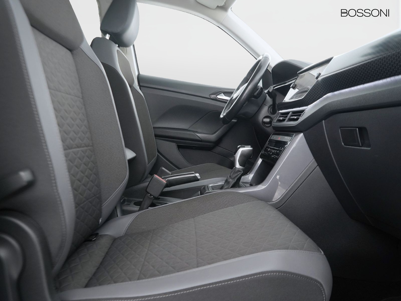 8 - Volkswagen T-Cross 1.5 tsi 150cv advanced dsg