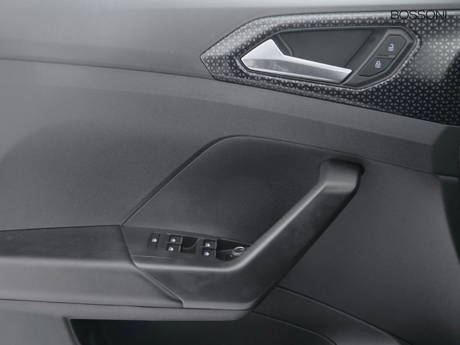 17 - Volkswagen T-Cross 1.5 tsi 150cv advanced dsg