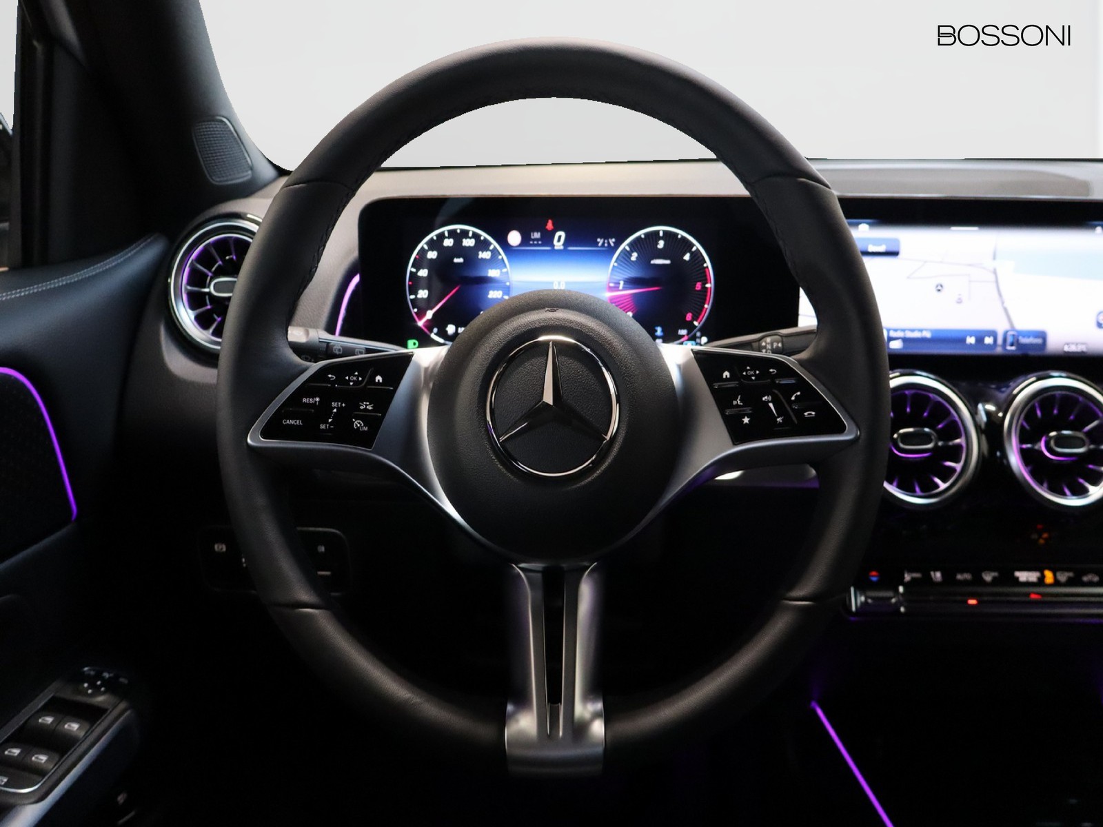 17 - Mercedes GLB 200 d progressive advanced plus 8g-dct