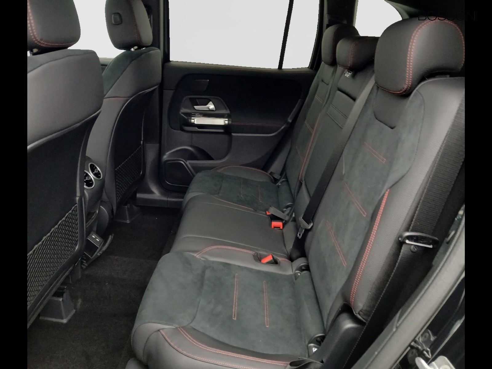 8 - Mercedes GLB 200 d amg line premium 4matic 8g-dct