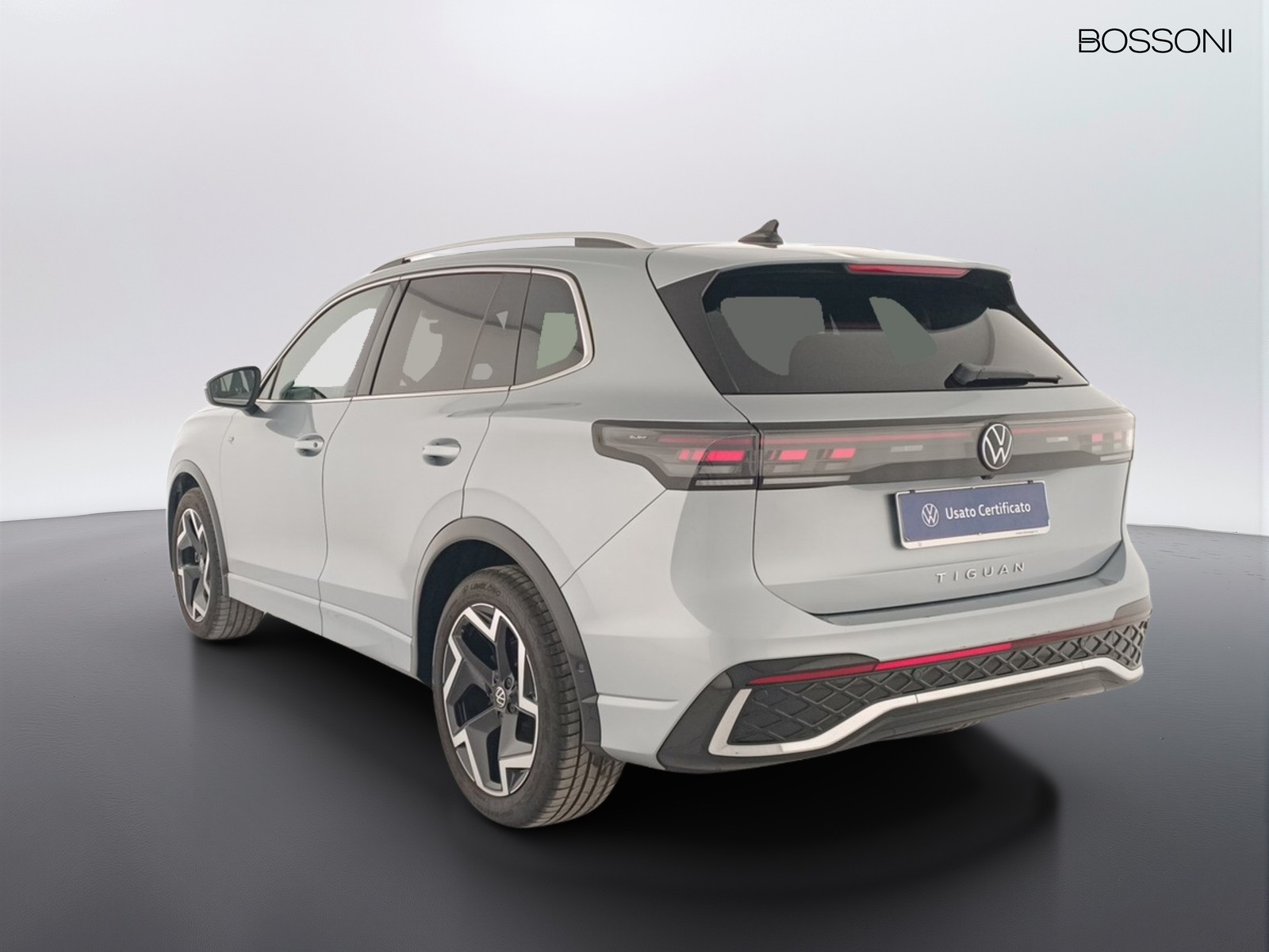 4 - Volkswagen Tiguan 2.0 tdi scr 150cv r-line dsg