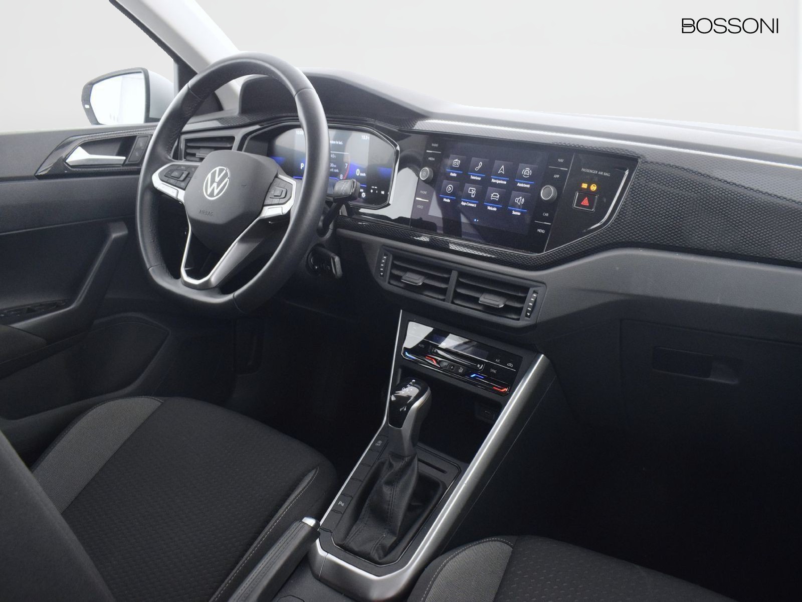 6 - Volkswagen Polo 1.0 tsi 95cv life dsg