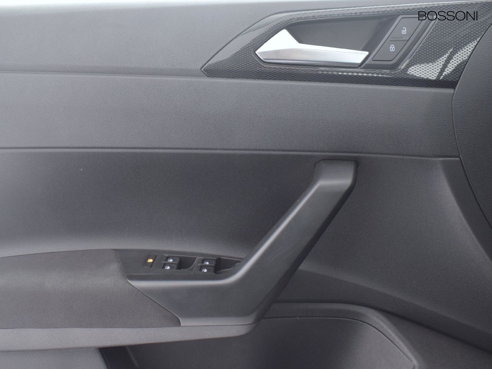 17 - Volkswagen Polo 1.0 tsi 95cv life dsg