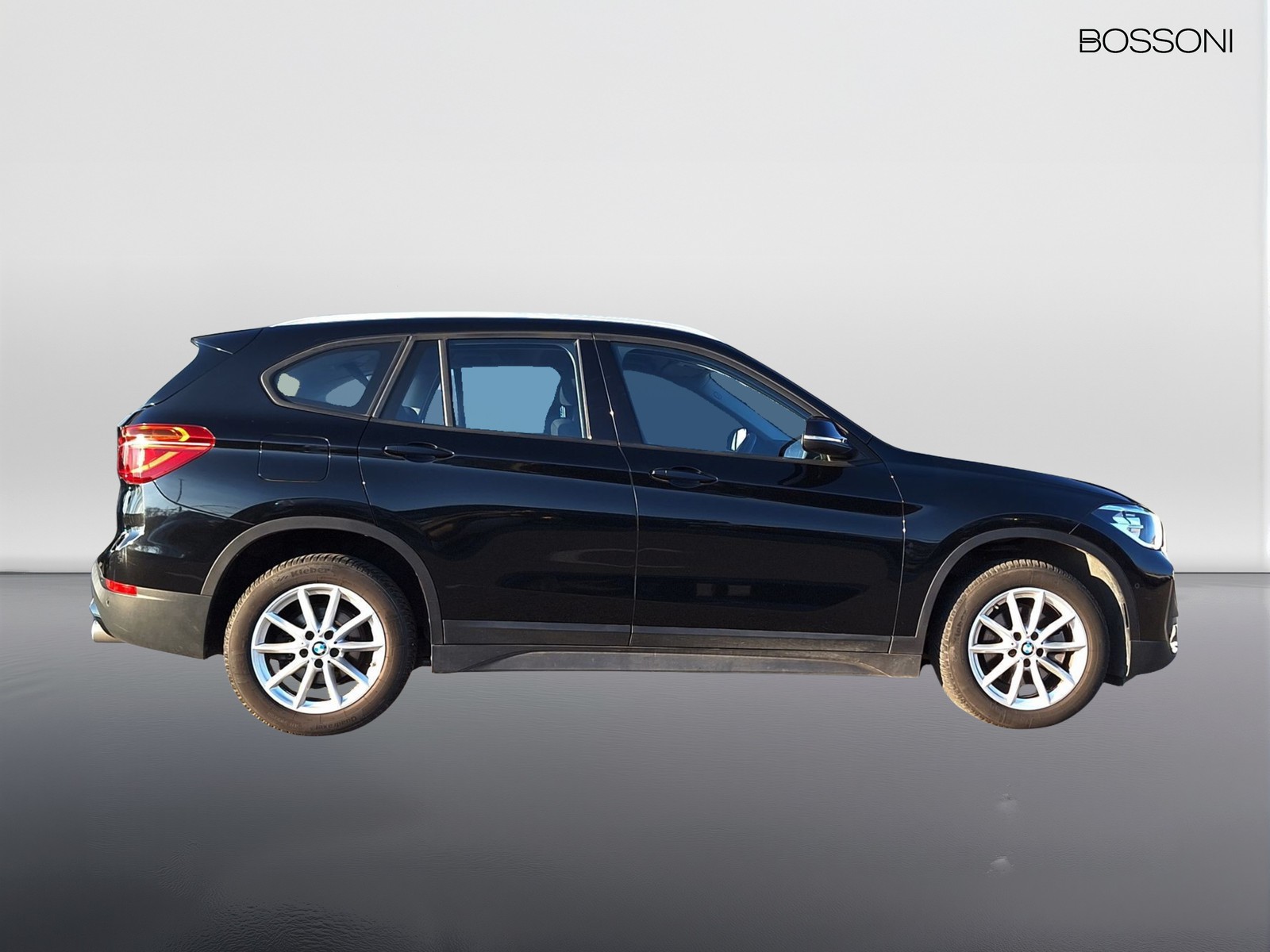 4 - BMW X1 18d sdrive business advantage steptronic