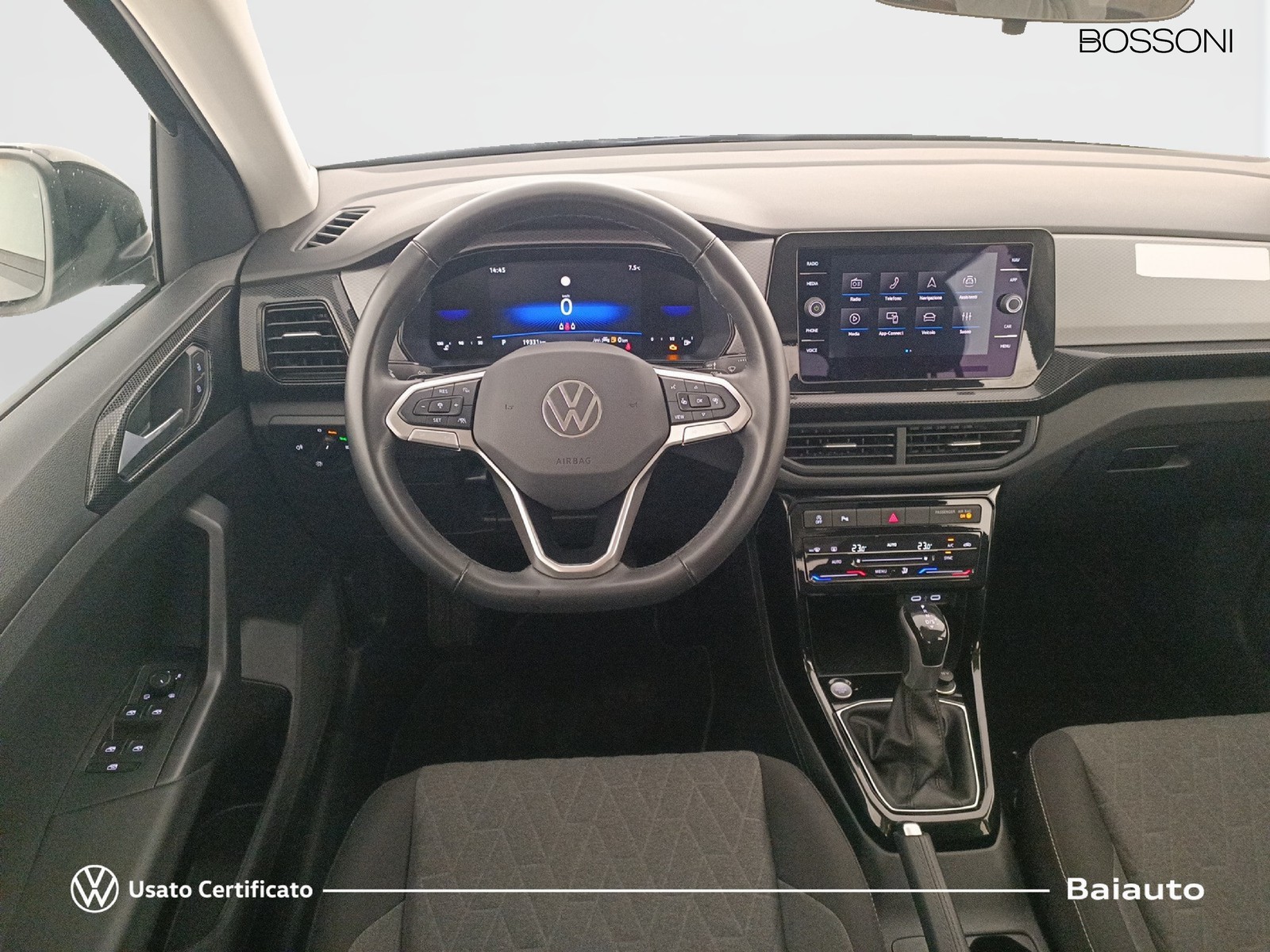 8 - Volkswagen T-Cross 1.0 tsi 115cv life dsg