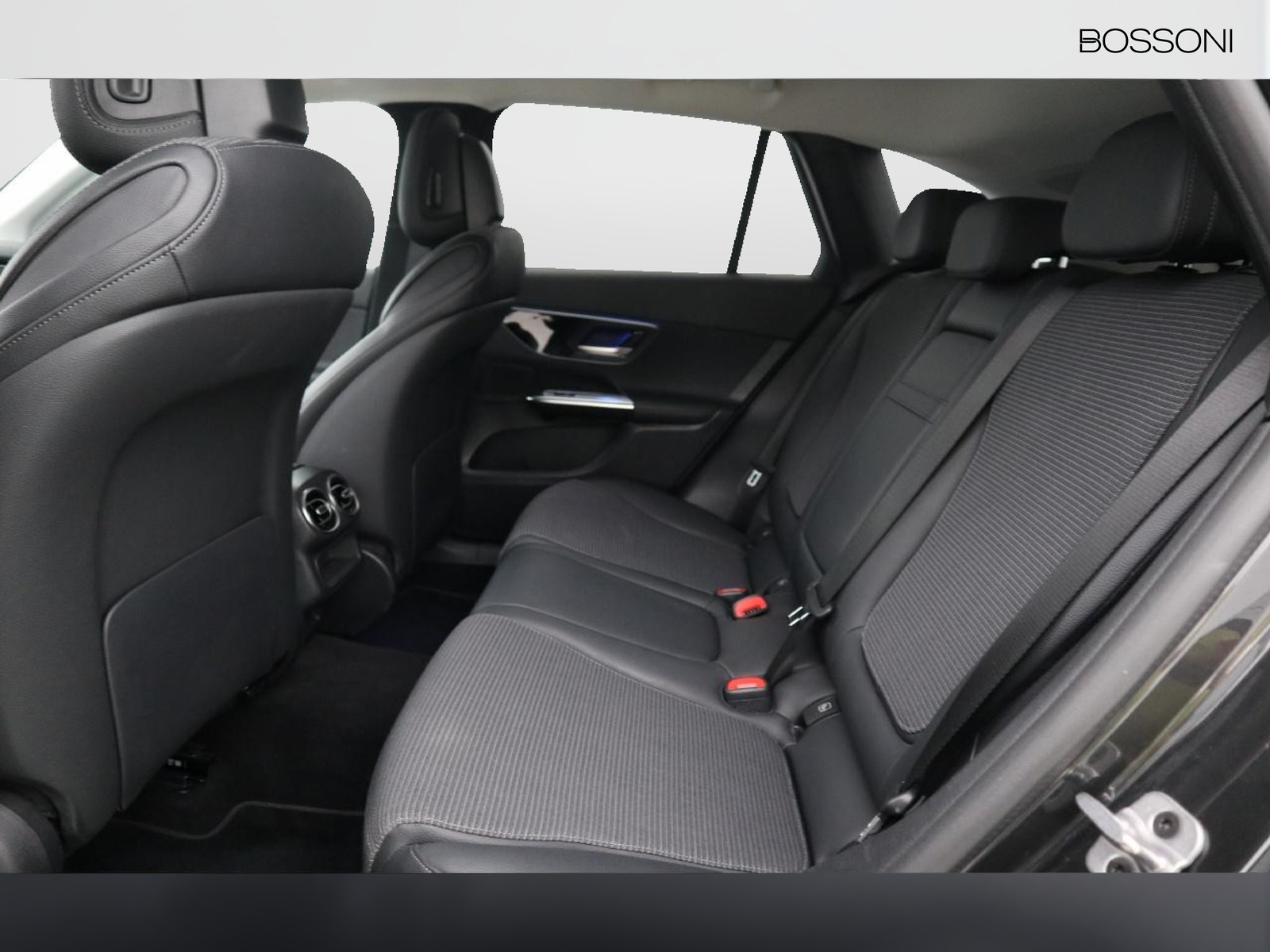 8 - Mercedes GLC suv 220 d advanced 4matic 9g-tronic