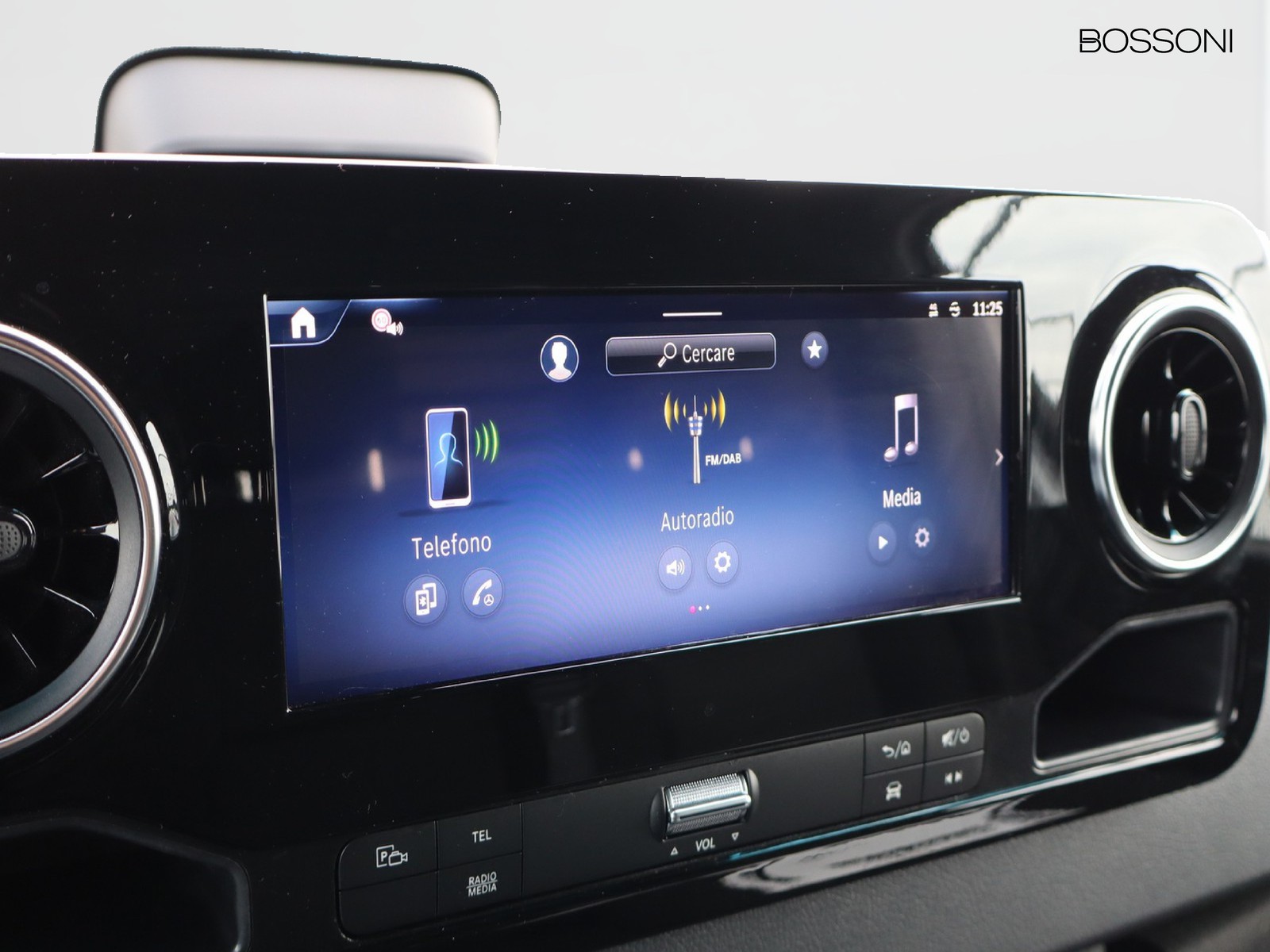 8 - Mercedes Vans Sprinter 319 2.0 cdi f 43/35 rwd h2 9g-tronic