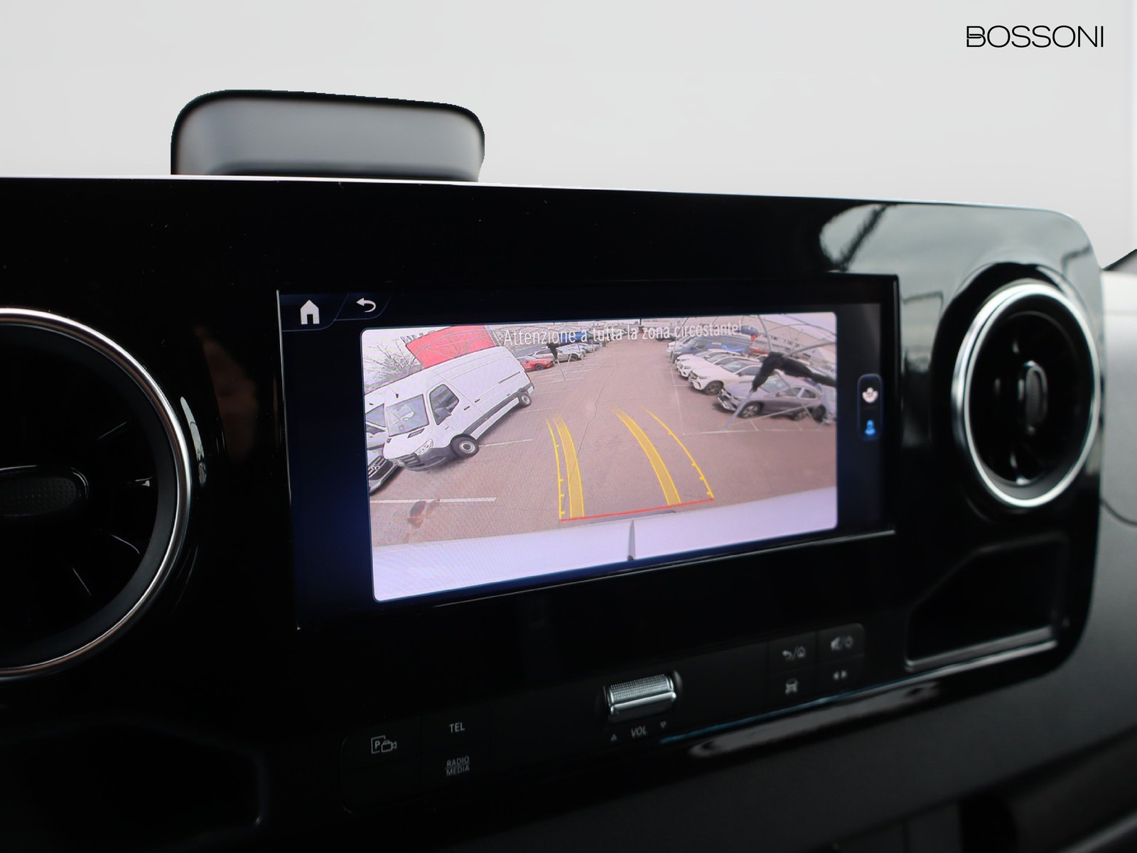 9 - Mercedes Vans Sprinter 319 2.0 cdi f 43/35 rwd h2 9g-tronic