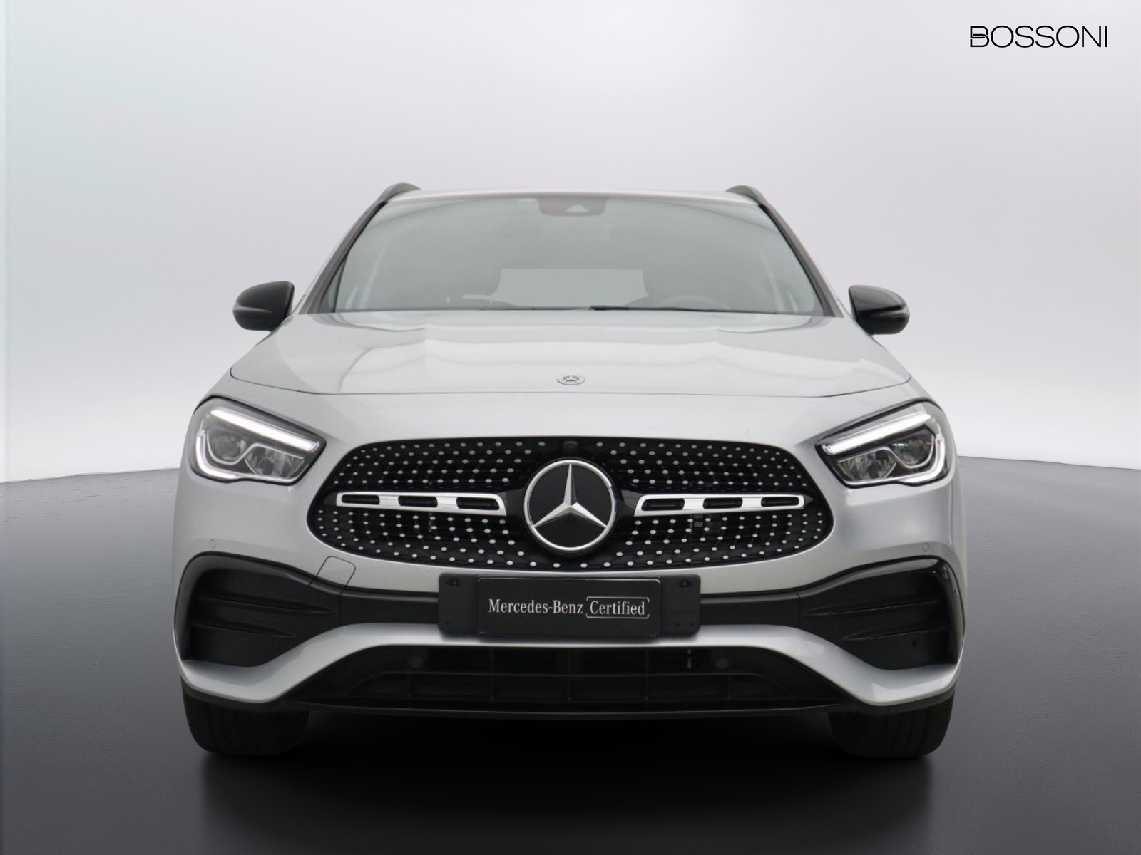 2 - Mercedes GLA 250 e plug in hybrid (e eq-power) premium 8g-dct