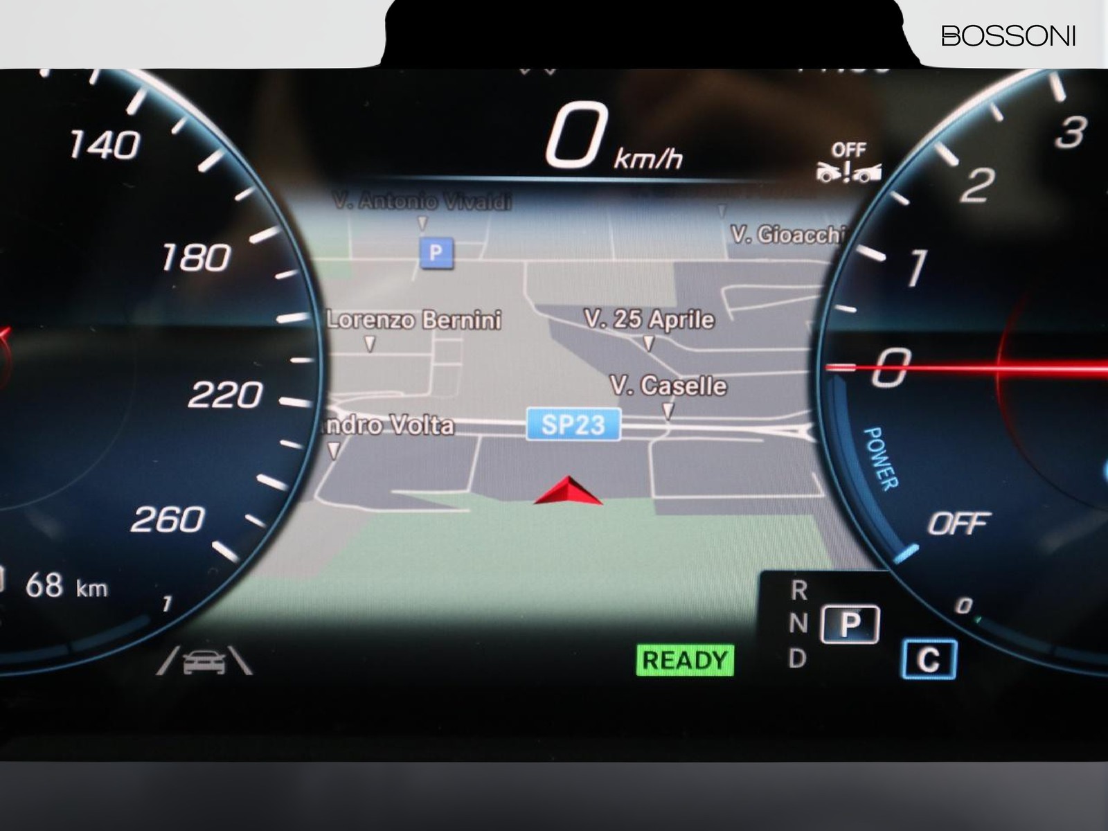 16 - Mercedes GLA 250 e plug in hybrid (e eq-power) premium 8g-dct